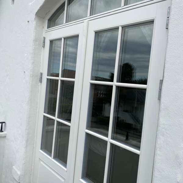 Udskiftning af døre og vinduer